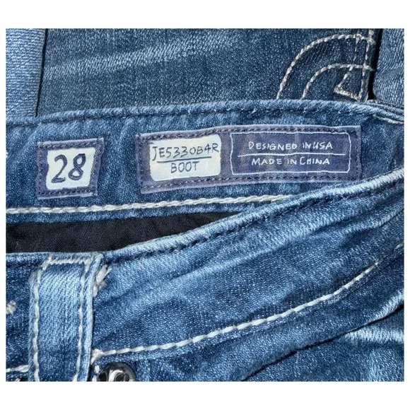 Miss Me - JE5330B4R Embellished Wing Pocket Bootcut Jeans - Light Wash - Size 28 - Picture 4 of 10